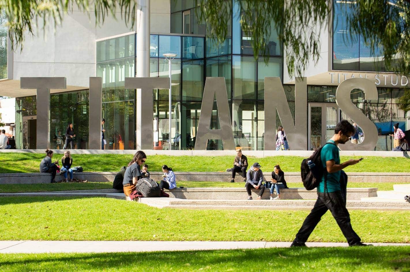 CSU Fullerton School Campus